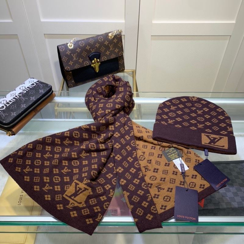 Louis Vuitton Caps Scarfs